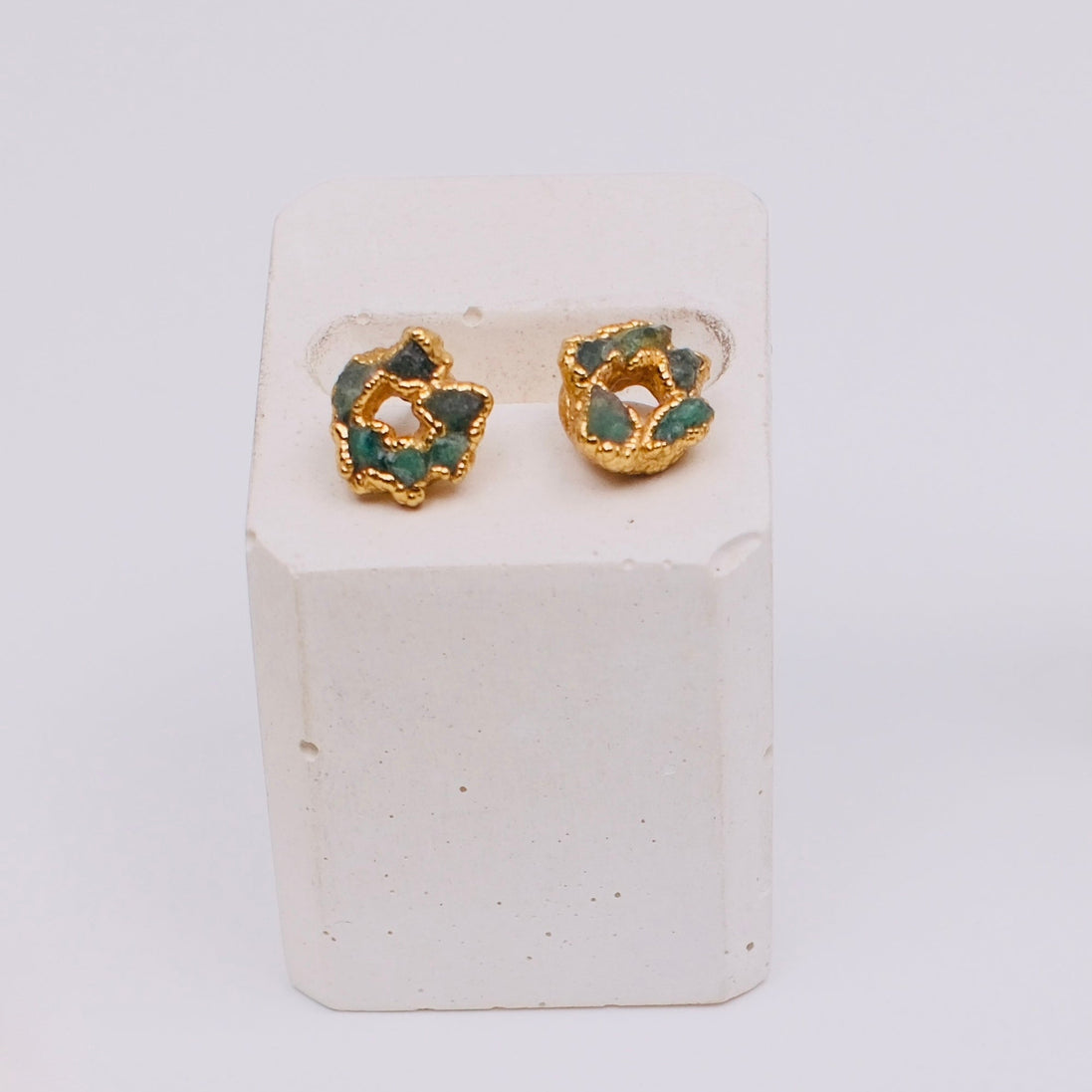 Amalia studs