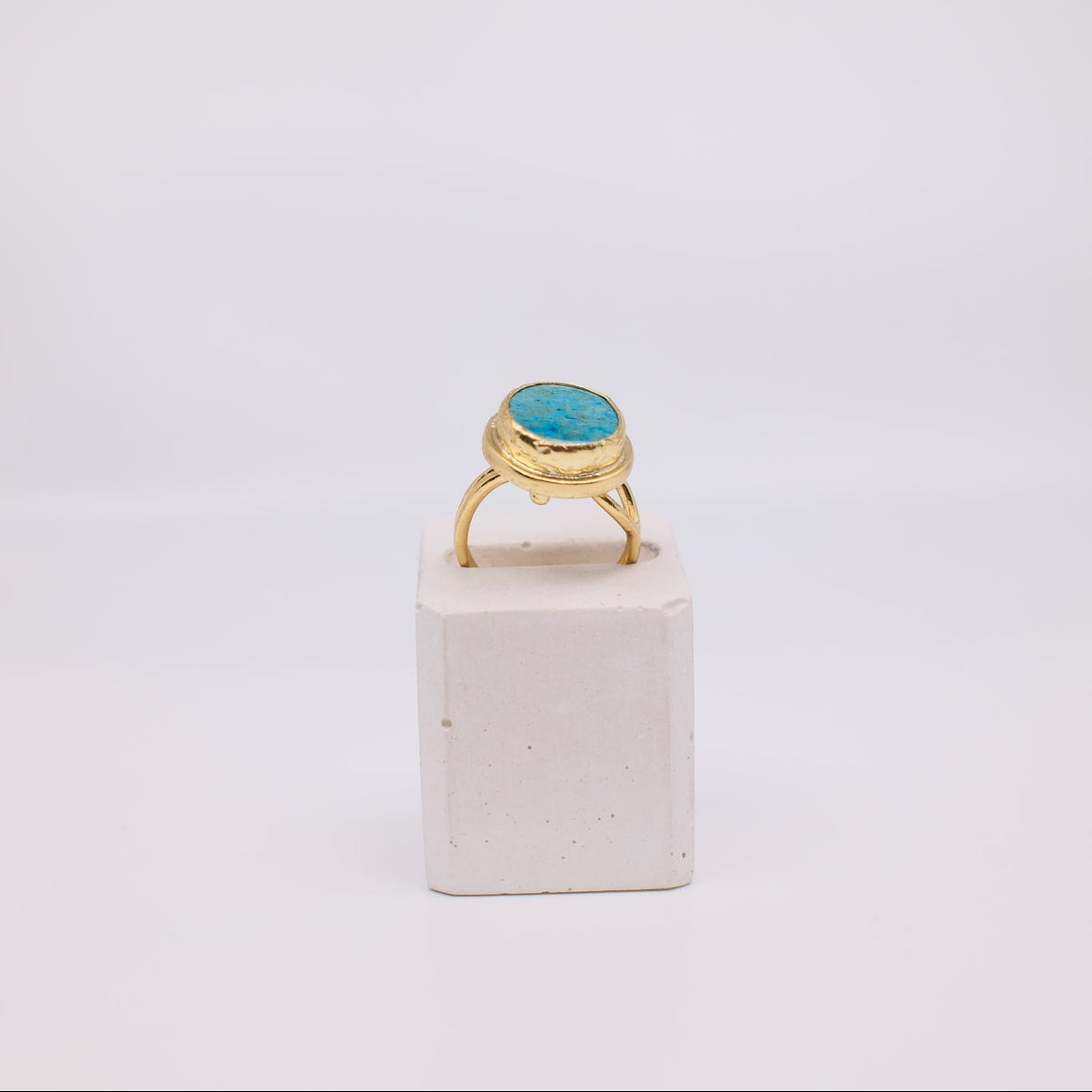 Cleo Ring